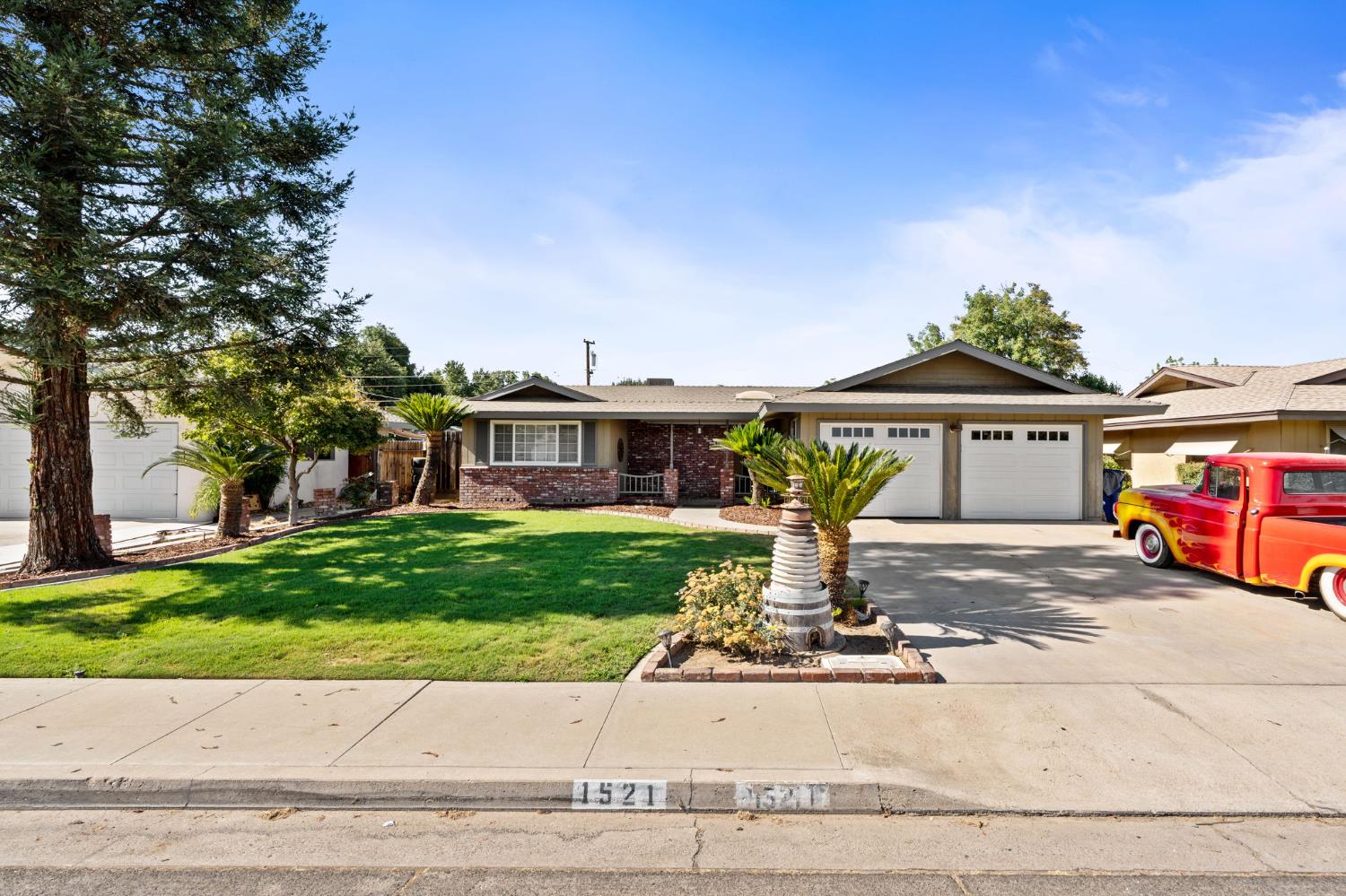 1521 Windsor Dr