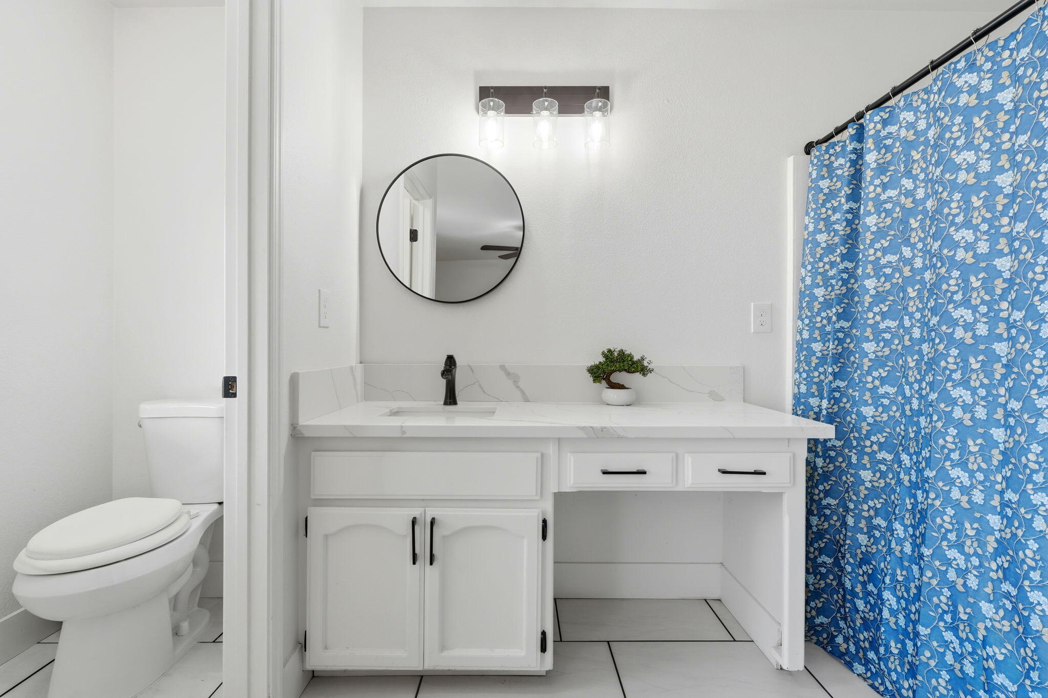 1967 N Ventura Ave, Farmersville, CA 93223